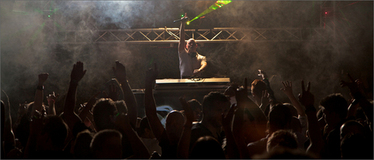 DJ