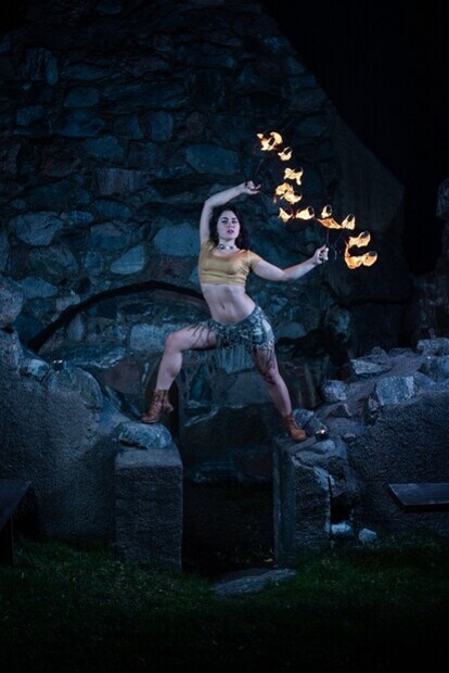 Modell med eldkonst Modell med eldkonst