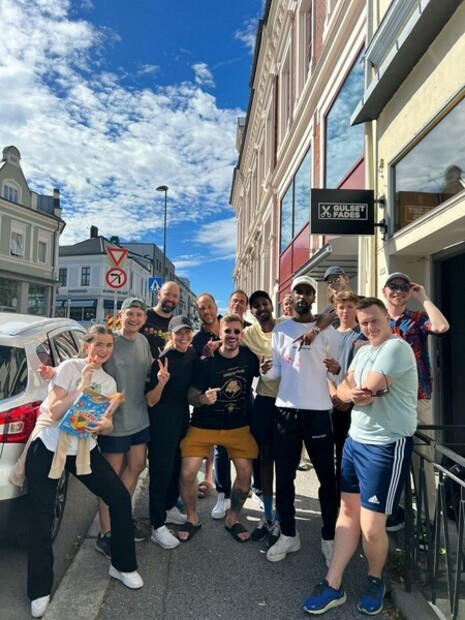 Gulset fades, skjult opptak Jonis JoJ,