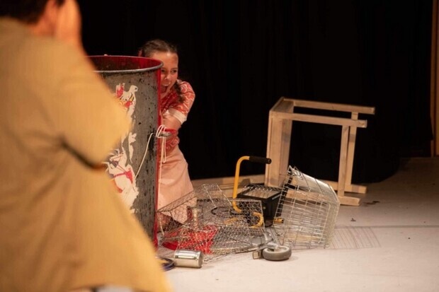 Vente på Fugl (2024)