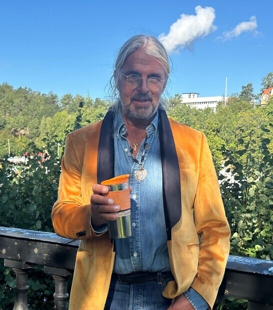 Klipp inte mina vingar, mamma