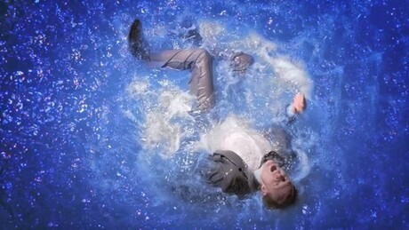 Kortfilm: Overworked (2021) Kortfilm: Overworked (2021)