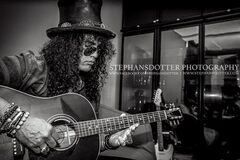 Slash backstage