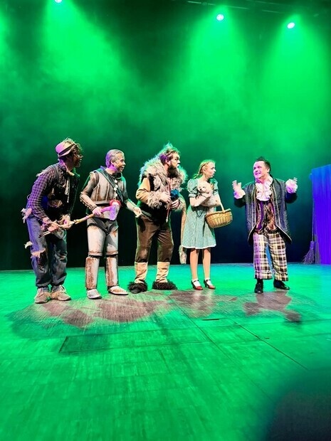 The Cowardly Lion, Oz