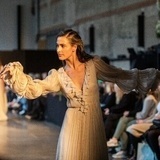 Modell for Leila Hafzi Oslo-visning