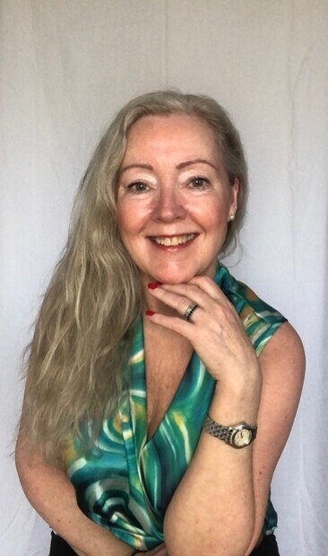Selfie taget i mit hjem april 2025
