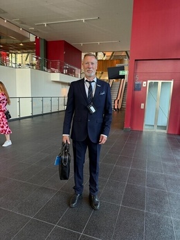 Pilot/flygvärd Pilot/flygvärd