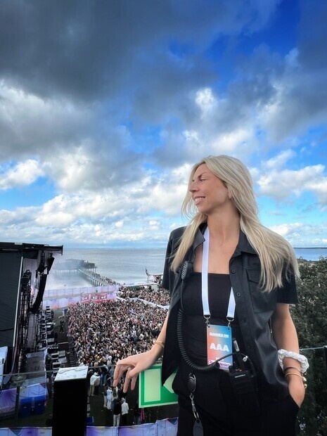 Backstage Manager Summer On