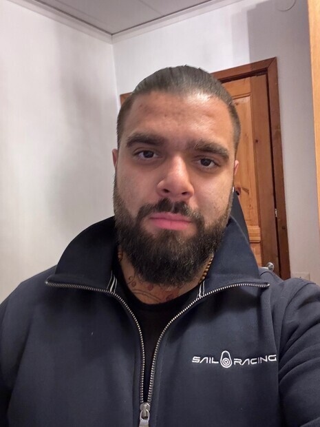 Är bara en bild för de går bara lägga tre bilder