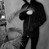 Model - Living Edgy
