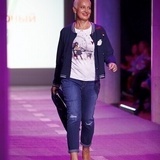 Modeller går på podium Modeller går på podium