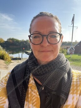 Noget sjovt med også gerne skuespil Noget sjovt med også gerne skuespil