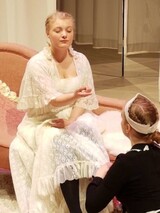 Hushjelpene, Jean Genet Hushjelpene, Jean Genet