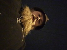 Tester hatten til bestefar. Tester hatten til bestefar.