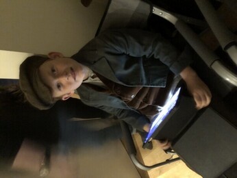 Lite paus med paddan mellan tagningarna Lite paus med paddan mellan tagningarna