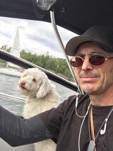 Ut med båt og skipshund Ut med båt og skipshund