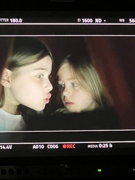 Att få spela med sin syster Att få spela med sin syster