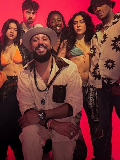 Dansare fr Kaliffas musikvideo