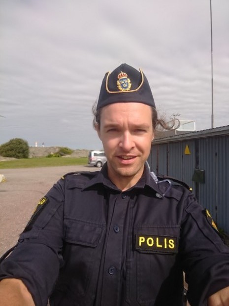 Polis i 