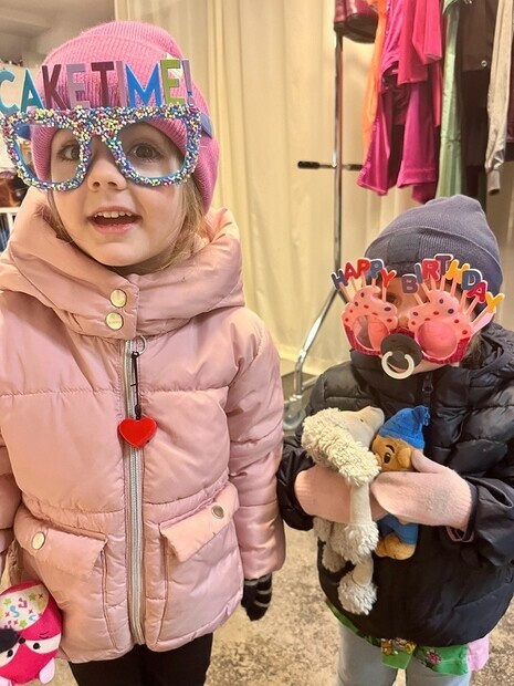 Kostymprovning inför reklam