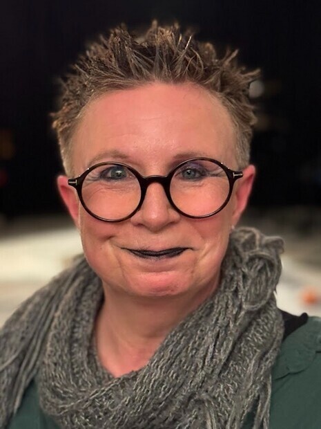 Rolig inspelning på punkkonsert