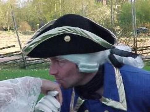 Teater Haren och vråken jag spelar General Piper