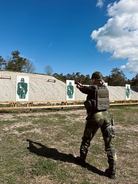 Militär