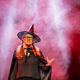Dance Worlds Wicked-föreställning