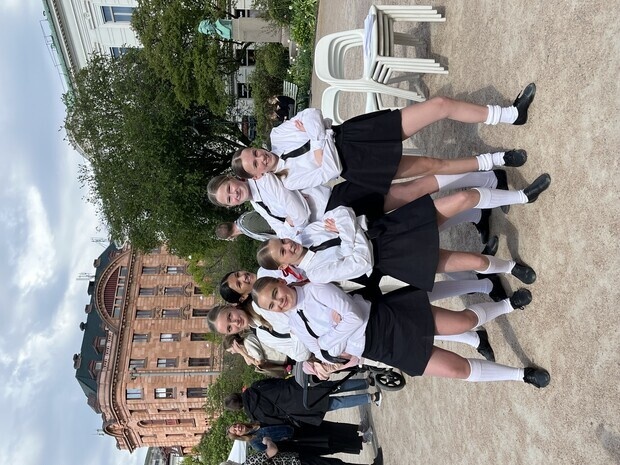 Vi upptrdde p event utanfr domkyrkan gteborg