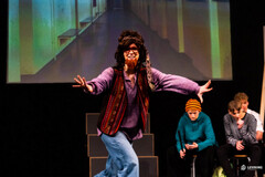 Sjov opsætning af Terkel i Knibe Sjov opsætning af Terkel i Knibe