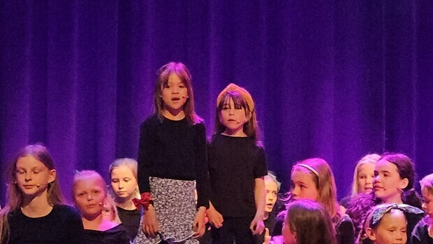 Delt solosang. Sophie t.v.