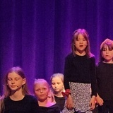 Delt solosang. Sophie t.v.