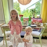 Saga 6år och syster Linnea 2år Saga 6år och syster Linnea 2år
