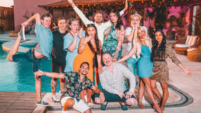 Gruppebilde av startcast