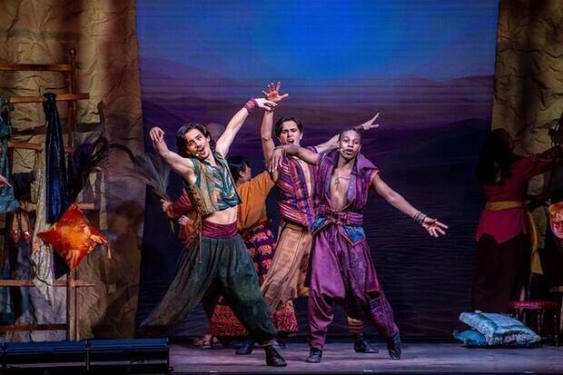 Aladdin the musical med Dröse & Norberg