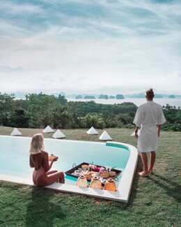 Modell for reklameshoot for hotell Thailand Modell for reklameshoot for hotell Thailand