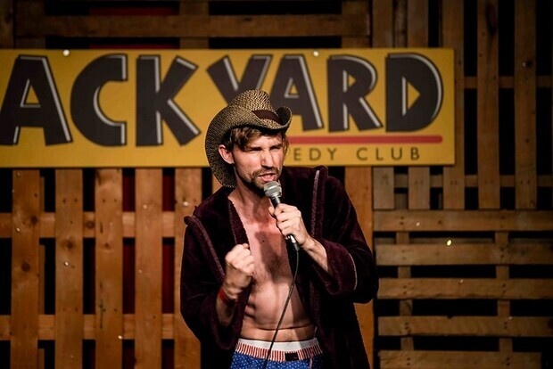 Standup komedi