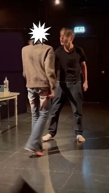 Teaterföreställning Teaterföreställning