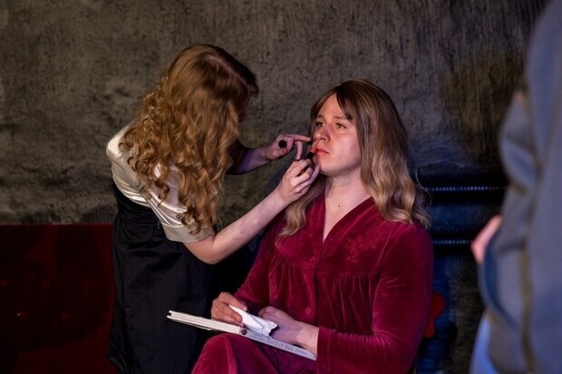 Den skalliga Primadonnan Den skalliga Primadonnan