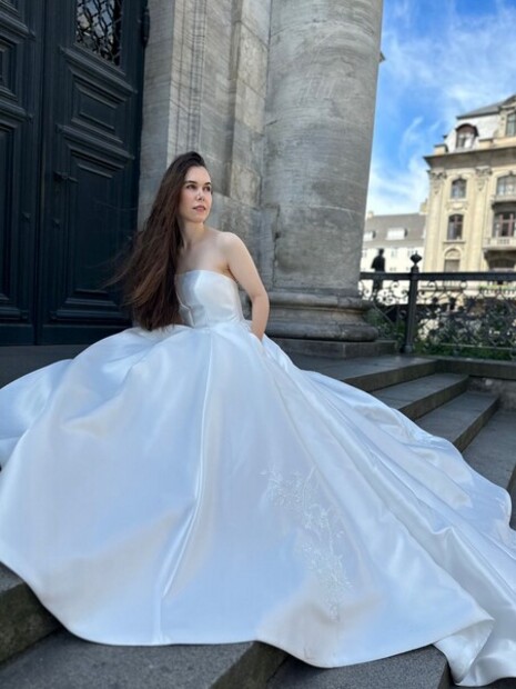 Bridal Dress Model