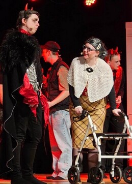 Myrna overfor Djævlen Myrna overfor Djævlen