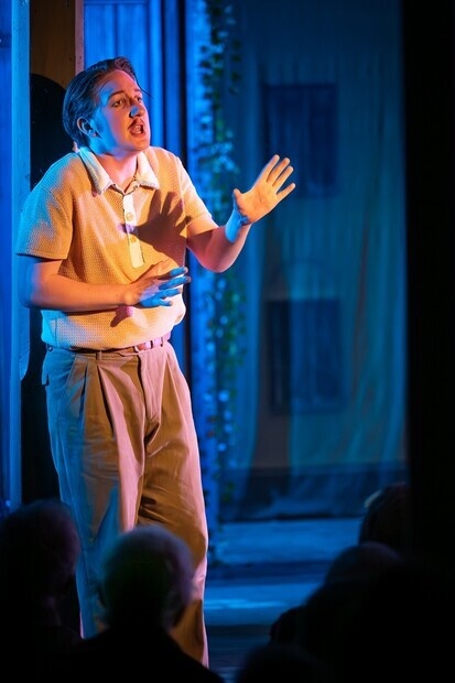 Lyckliga gatan, Stadra Teater