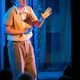 Lyckliga gatan, Stadra Teater