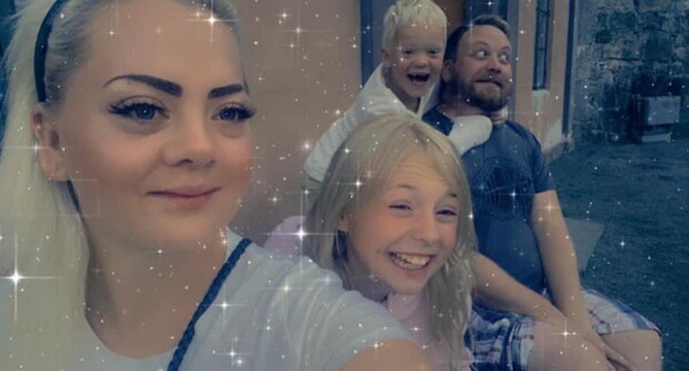 Morsom familie på fire