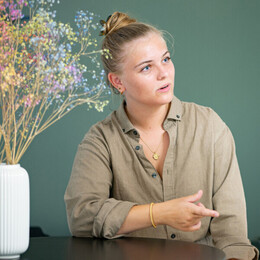 fotos med rød kors fotos med rød kors