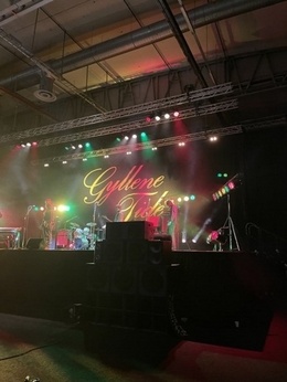 Långfilm Gyllene tider Långfilm Gyllene tider