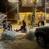 Mysig reklam inspelning vid brasa Mysig reklam inspelning vid brasa