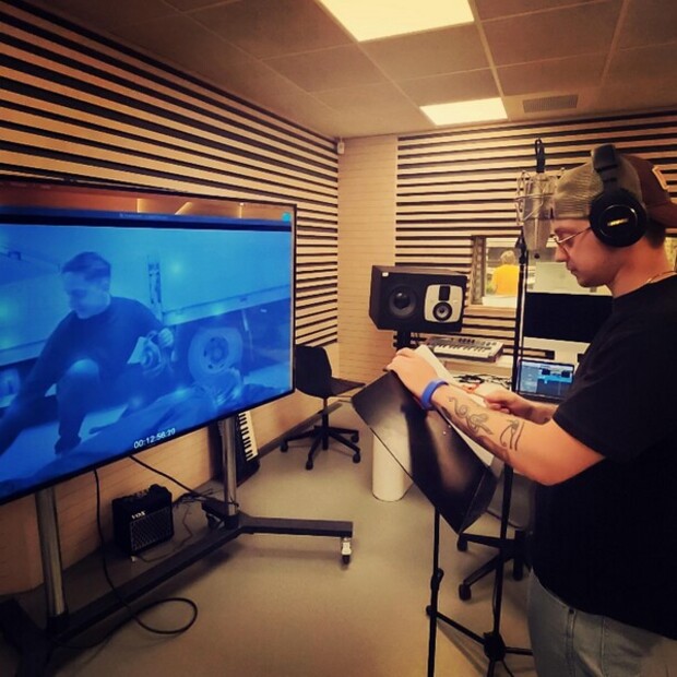 Opptak av offscreen lyd med skuespiller