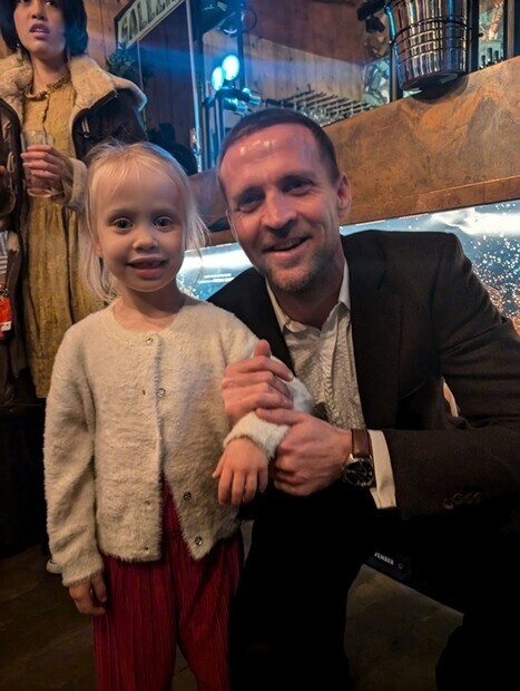 Premierefest p Tre menn til Vilma