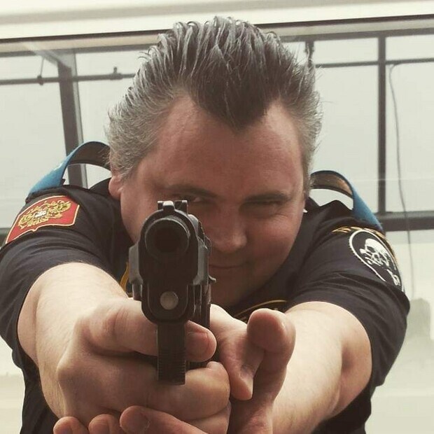 Badass Serbisk flyplass politi